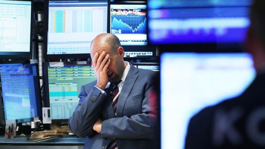 Khép lại tháng 10, Dow Jones mất hơn 100 điểm, S&P 500 rút khỏi đỉnh kỷ lục.2
